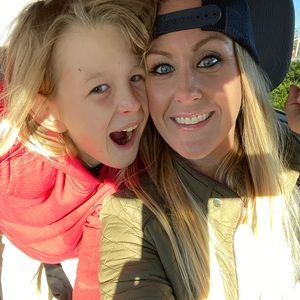 Meet your Posher, Priscilla